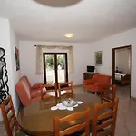 Linet 1- By Interhome *
