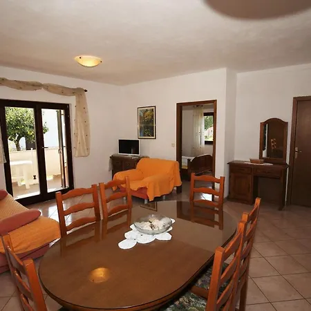 Linet 1- By Interhome Apartman *