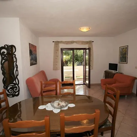 Apartmán Linet 1- By Interhome *