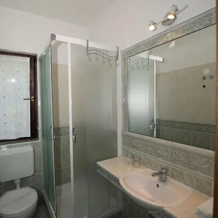 Linet 1- By Interhome Apartmán Funtana