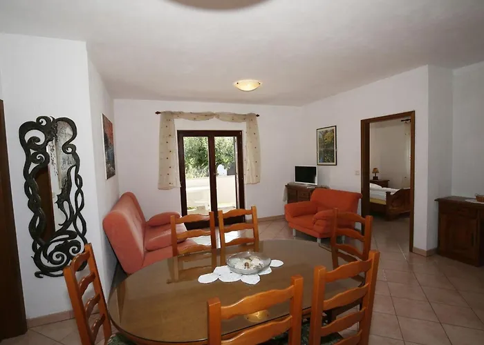 Linet 1- By Interhome *