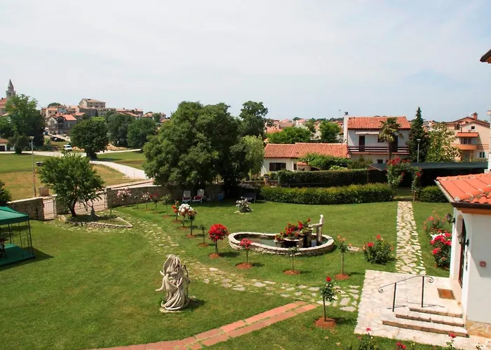 Apartman Linet 1- By Interhome Funtana