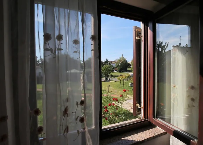 Linet 1- By Interhome Apartman *